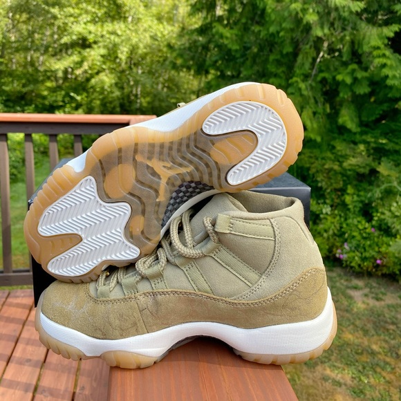 Jordan 11 Retro “Olive” - Picture 10 of 11